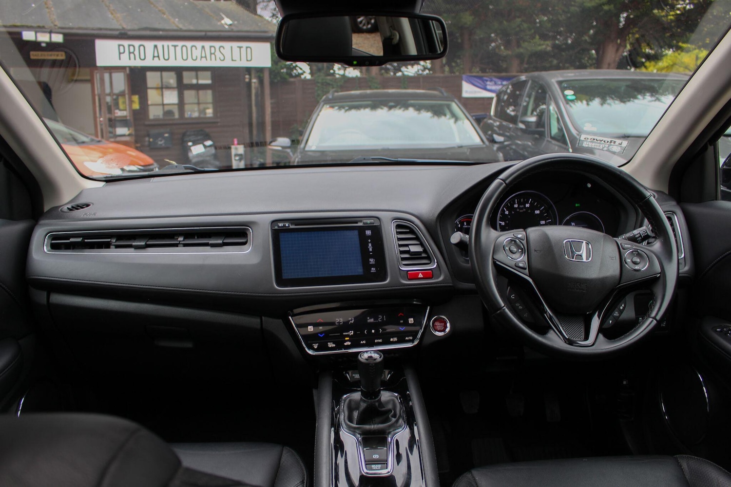 Used Honda HR-V 2018 for sale - 76084298: Photo 25