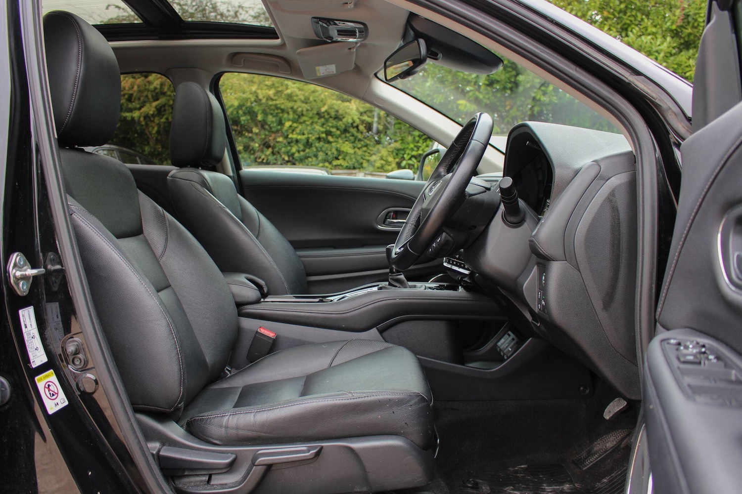 Used Honda HR-V 2018 for sale - 76084298: Photo 28