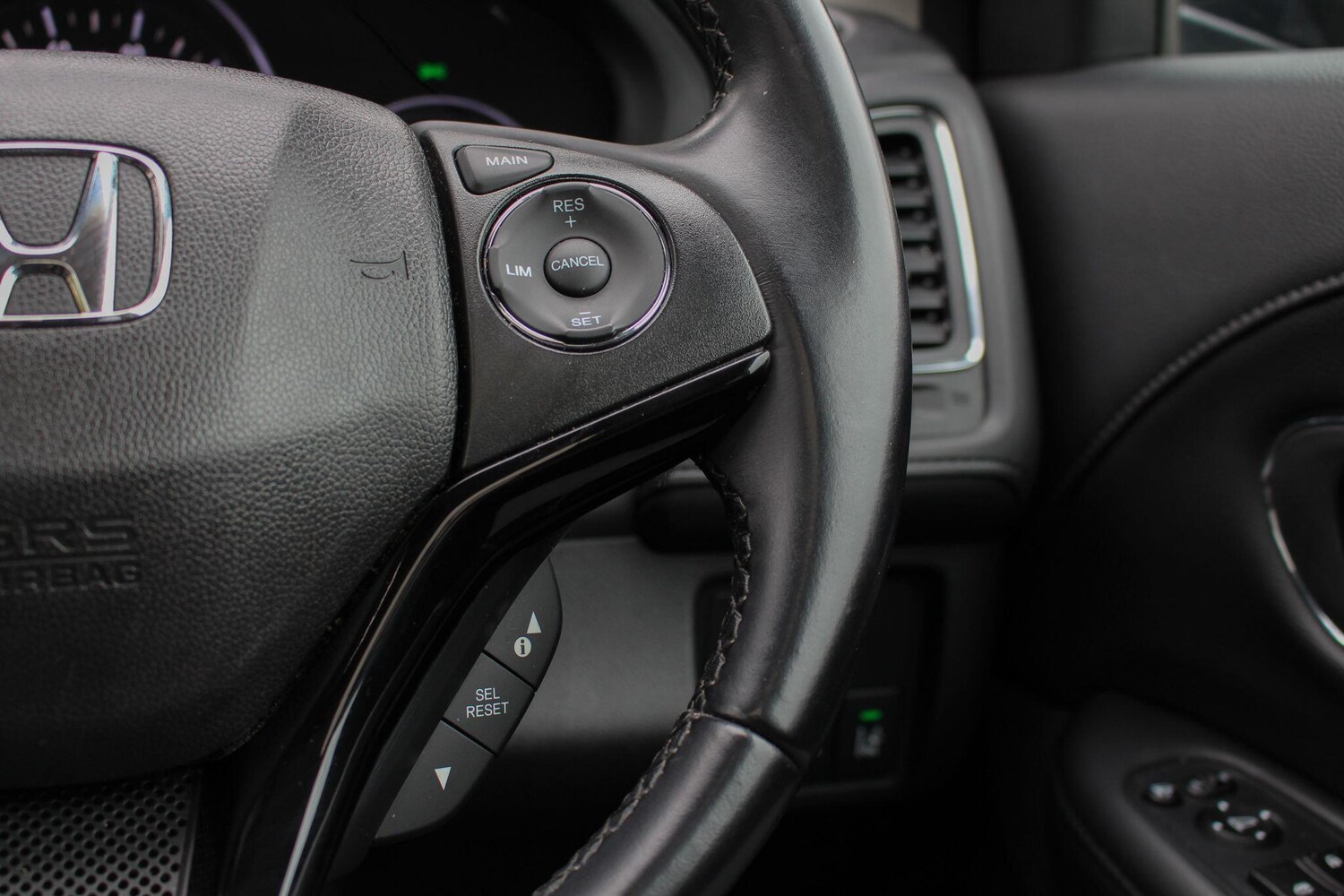 Used Honda HR-V 2018 for sale - 76084298: Photo 32