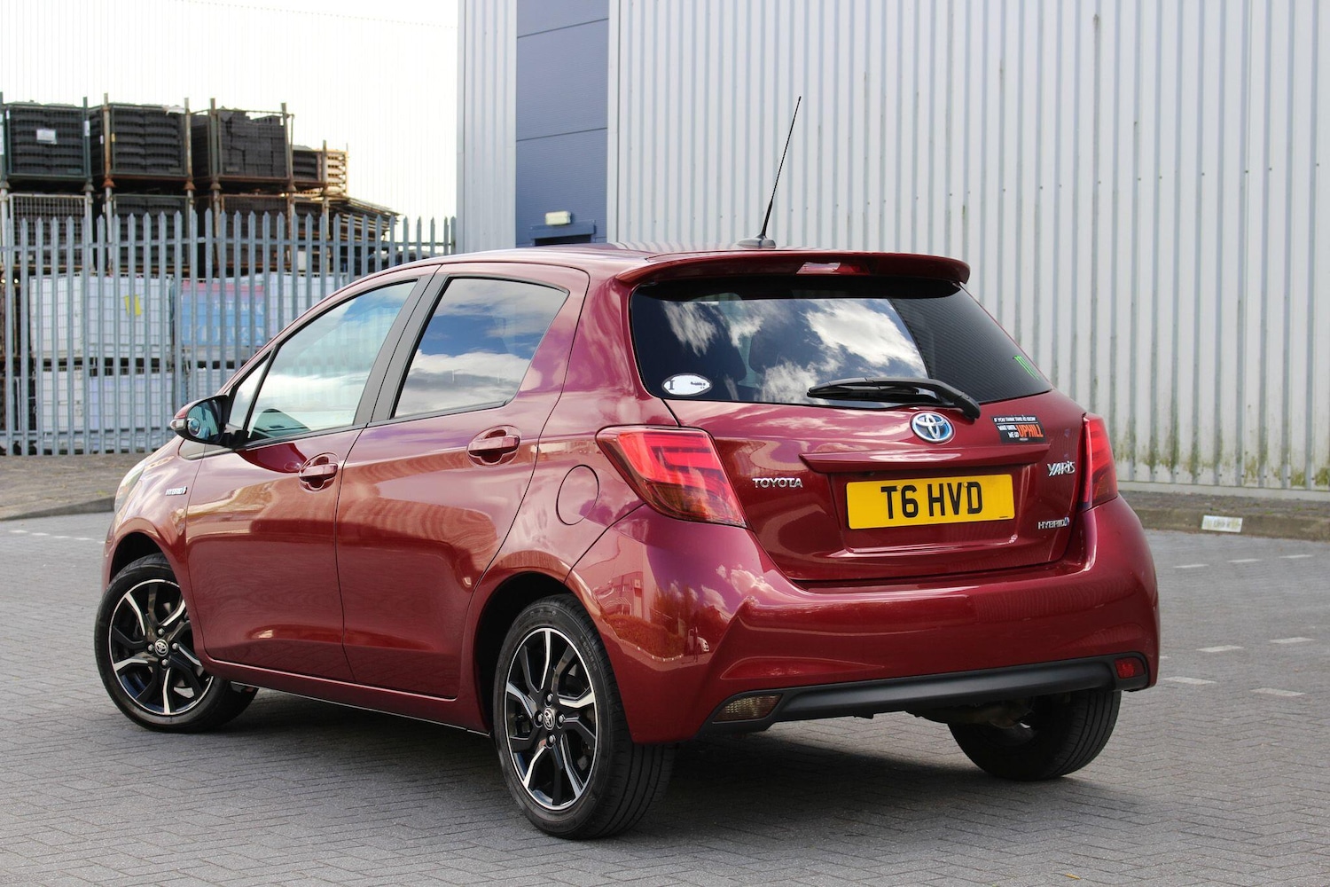 Used Toyota Yaris for sale - 78214349: Photo 3