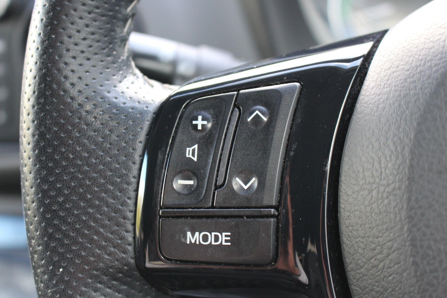 Used Toyota Yaris for sale - 78214349: Photo 32