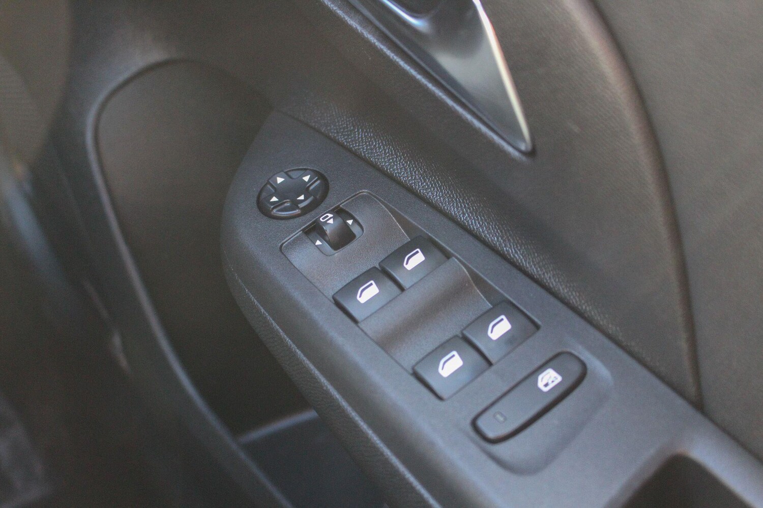 Used Vauxhall Corsa for sale - 76440593: Photo 15