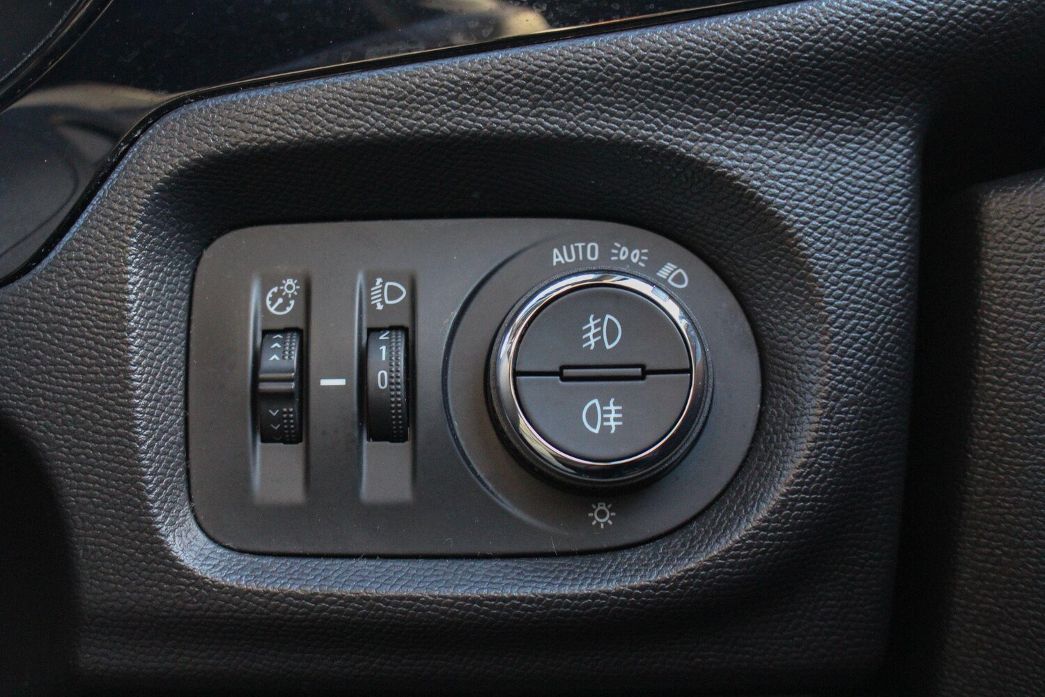 Used Vauxhall Corsa for sale - 76440593: Photo 16