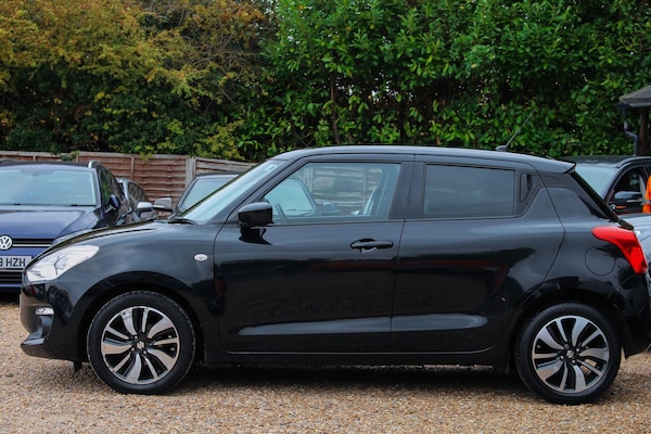Used Suzuki Swift 2020 for sale - 76238760: Photo 20