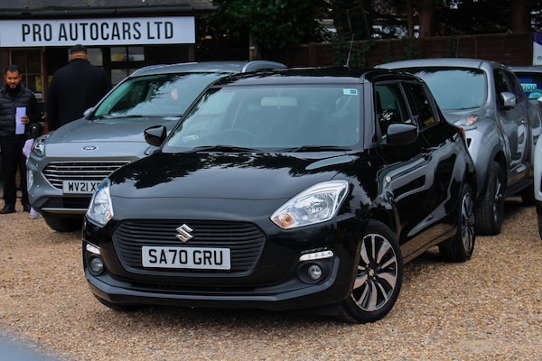 Used Suzuki Swift 2020 for sale - 76238760: Photo 2