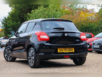 Used Suzuki Swift 2020 for sale - 76238760: Photo 3