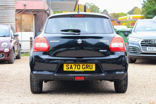 Used Suzuki Swift 2020 for sale - 76238760: Photo 6
