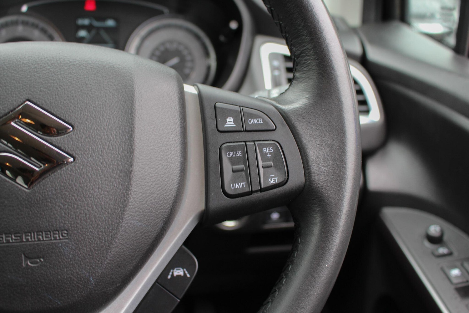 Used Suzuki SX4 S-Cross 2023 for sale - 76099290: Photo 32