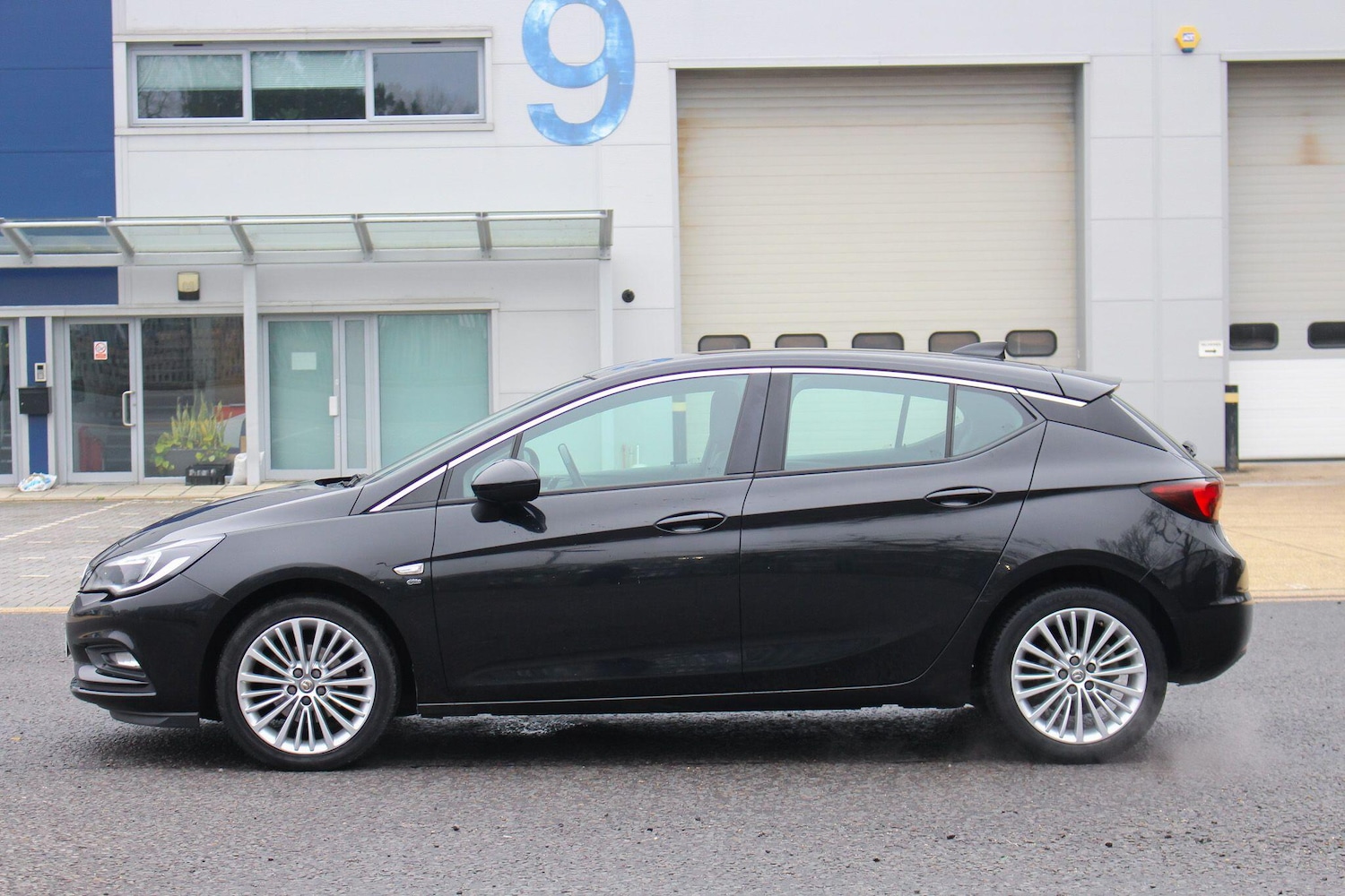 Used Vauxhall Astra 2017 for sale - 77799119: Photo 17