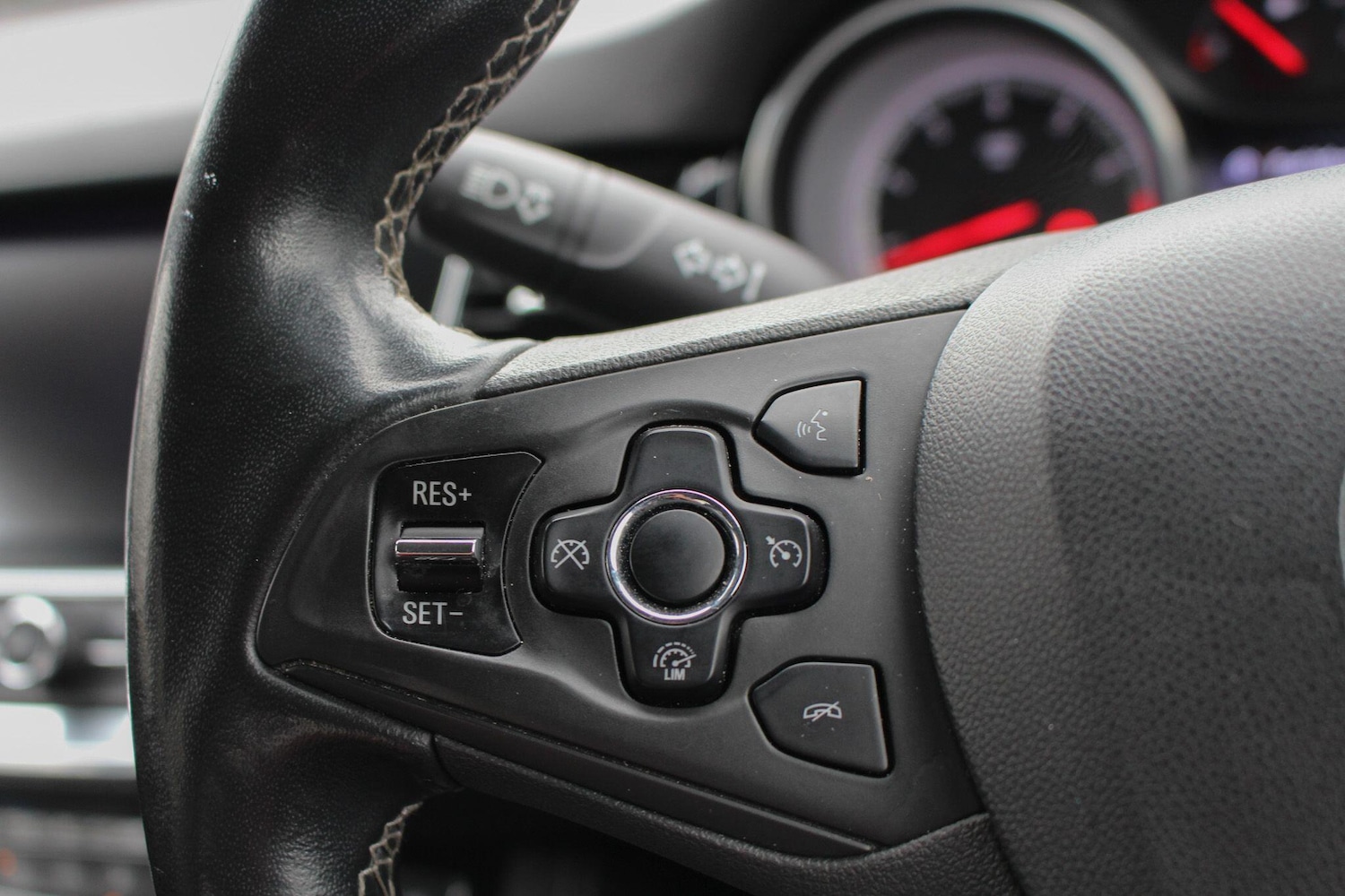 Used Vauxhall Astra 2017 for sale - 77799119: Photo 30