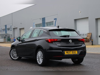Used Vauxhall Astra 2017 for sale - 77799119: Photo