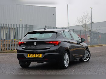 Used Vauxhall Astra 2017 for sale - 77799119: Photo