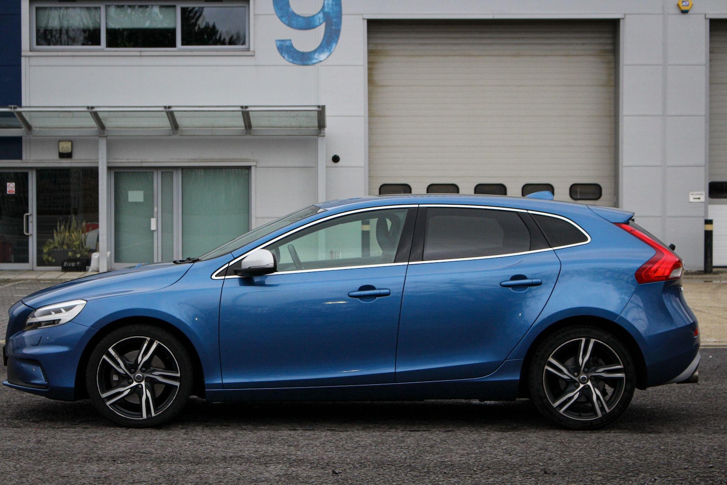 Used Volvo V40 2018 for sale - 77637464: Photo 23
