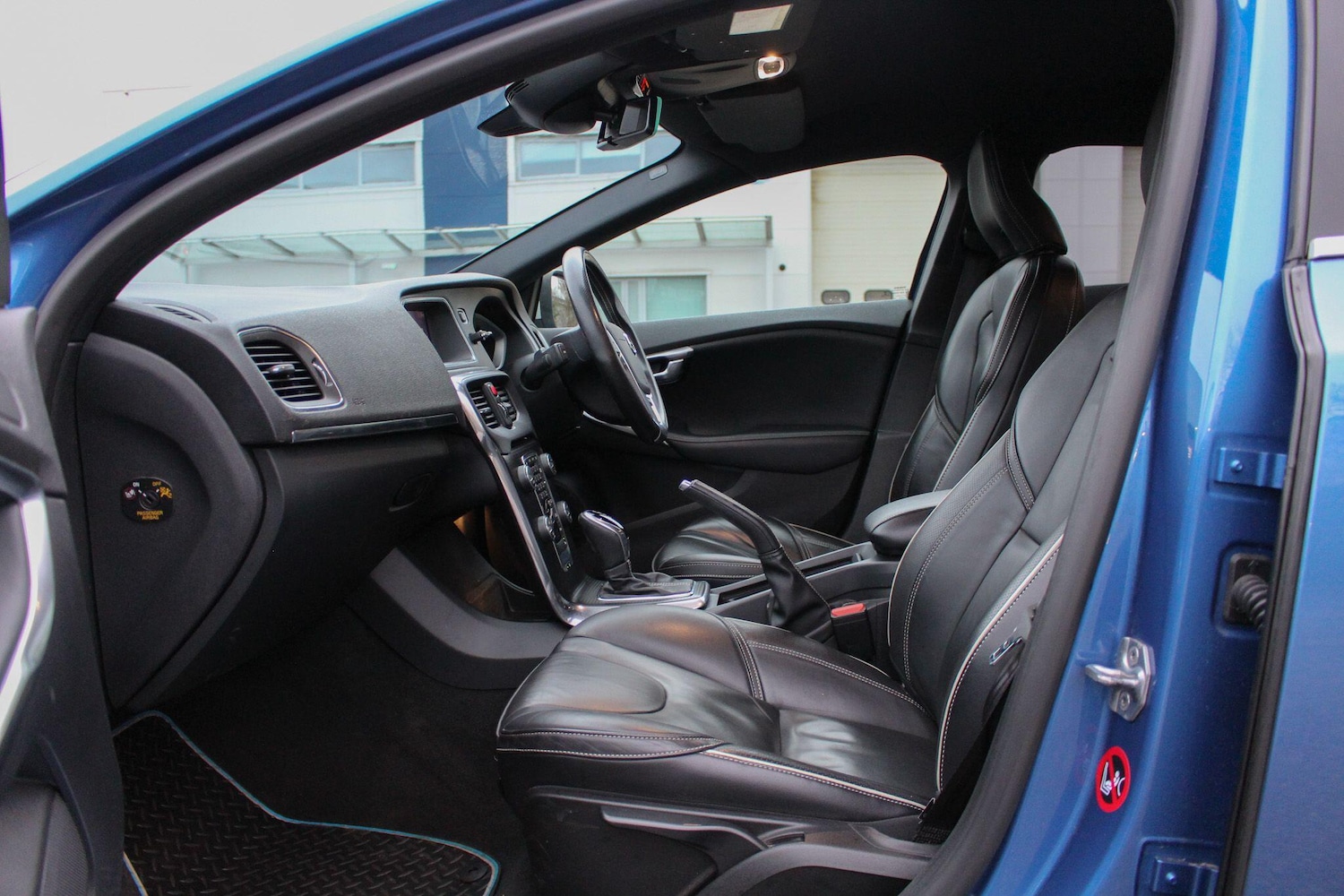 Used Volvo V40 2018 for sale - 77637464: Photo 26