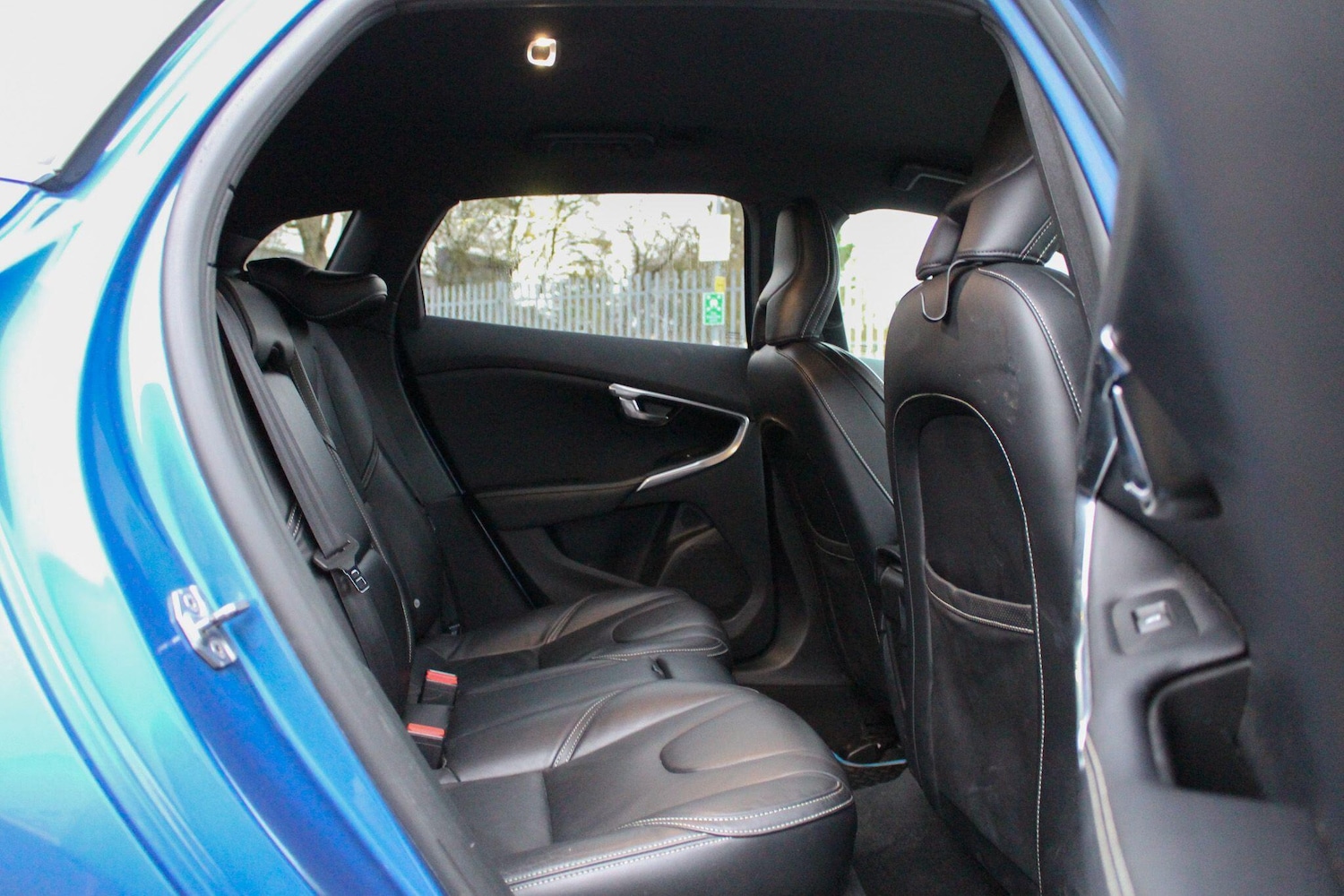 Used Volvo V40 2018 for sale - 77637464: Photo 30