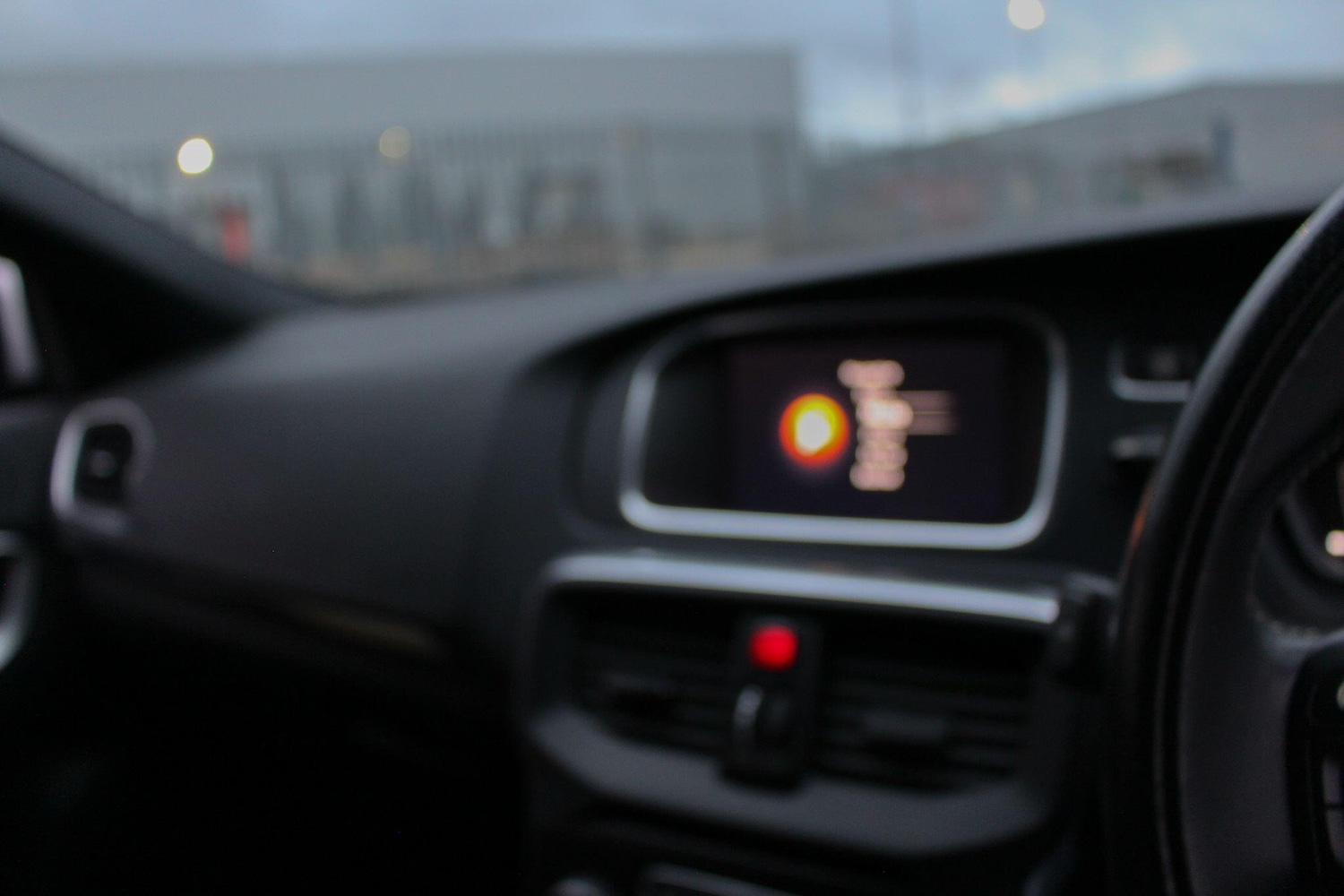 Used Volvo V40 2018 for sale - 77637464: Photo 41