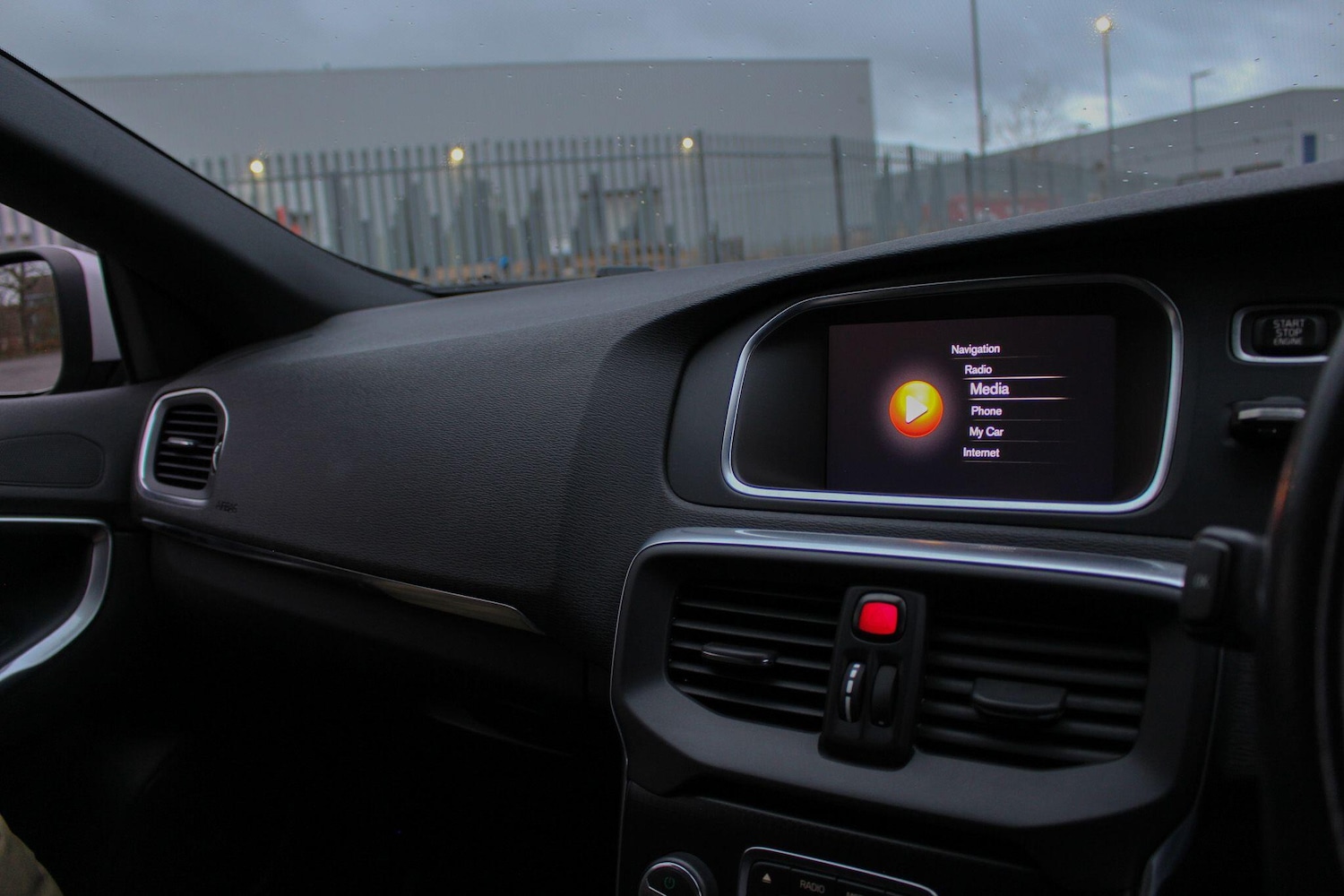 Used Volvo V40 2018 for sale - 77637464: Photo 42