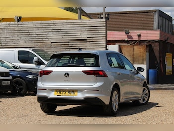 Used Volkswagen Golf 2023 for sale - 75400782: Photo