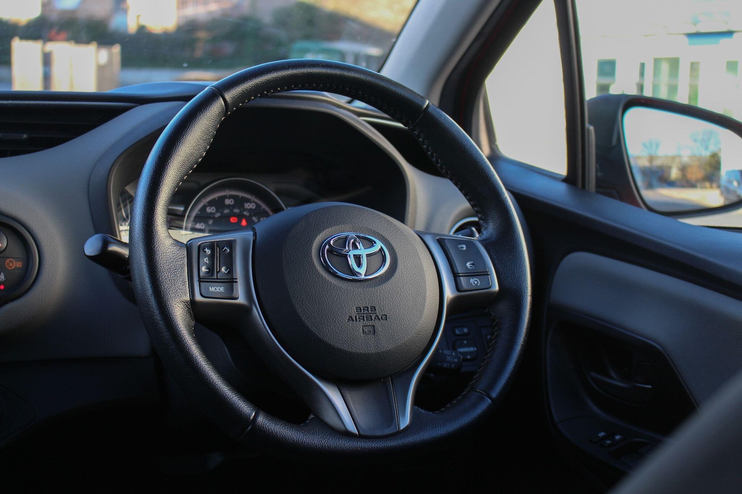 Used Toyota Yaris 2016 for sale - 77091159: Photo 28