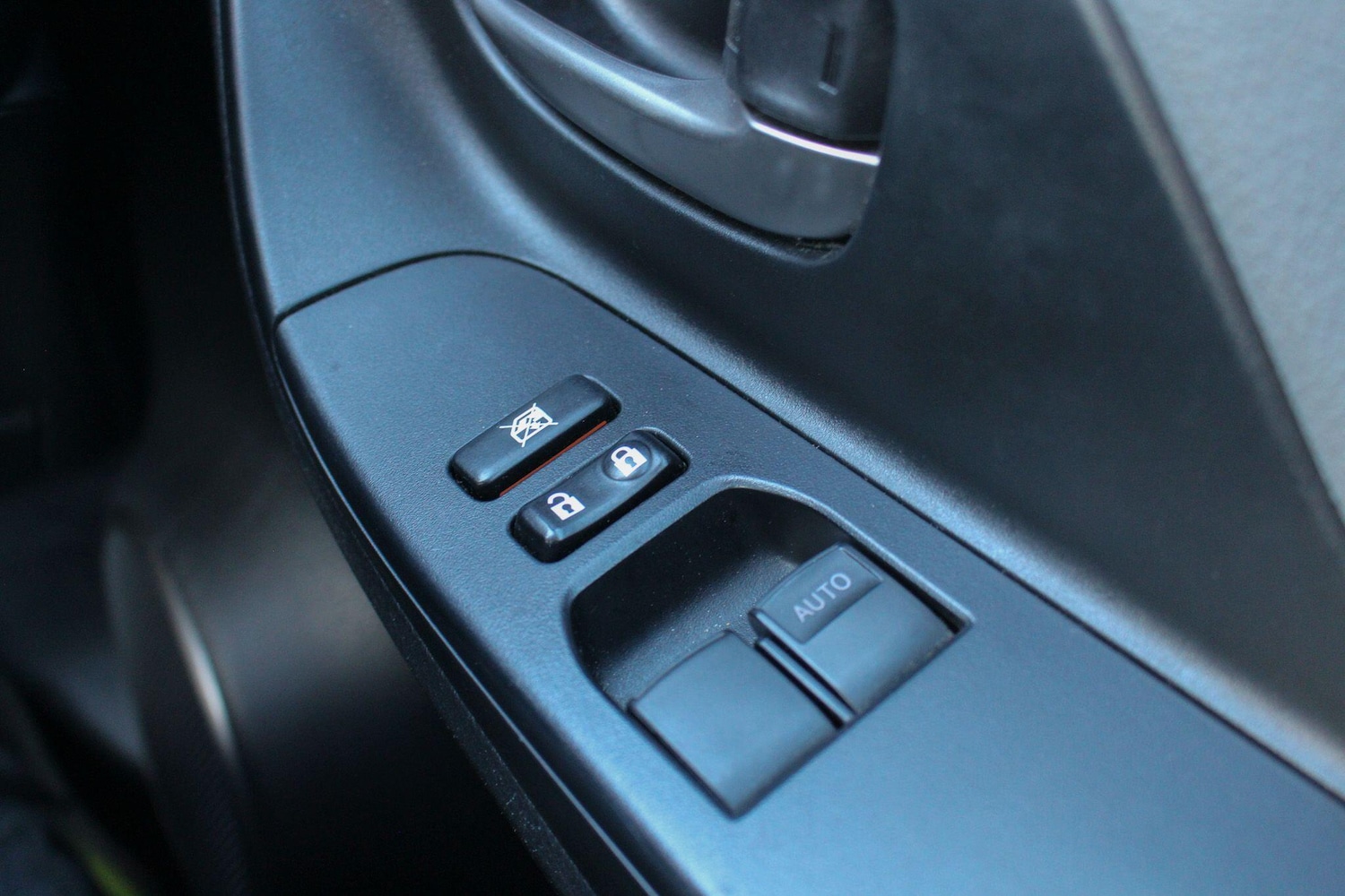 Used Toyota Yaris 2016 for sale - 77091159: Photo 31