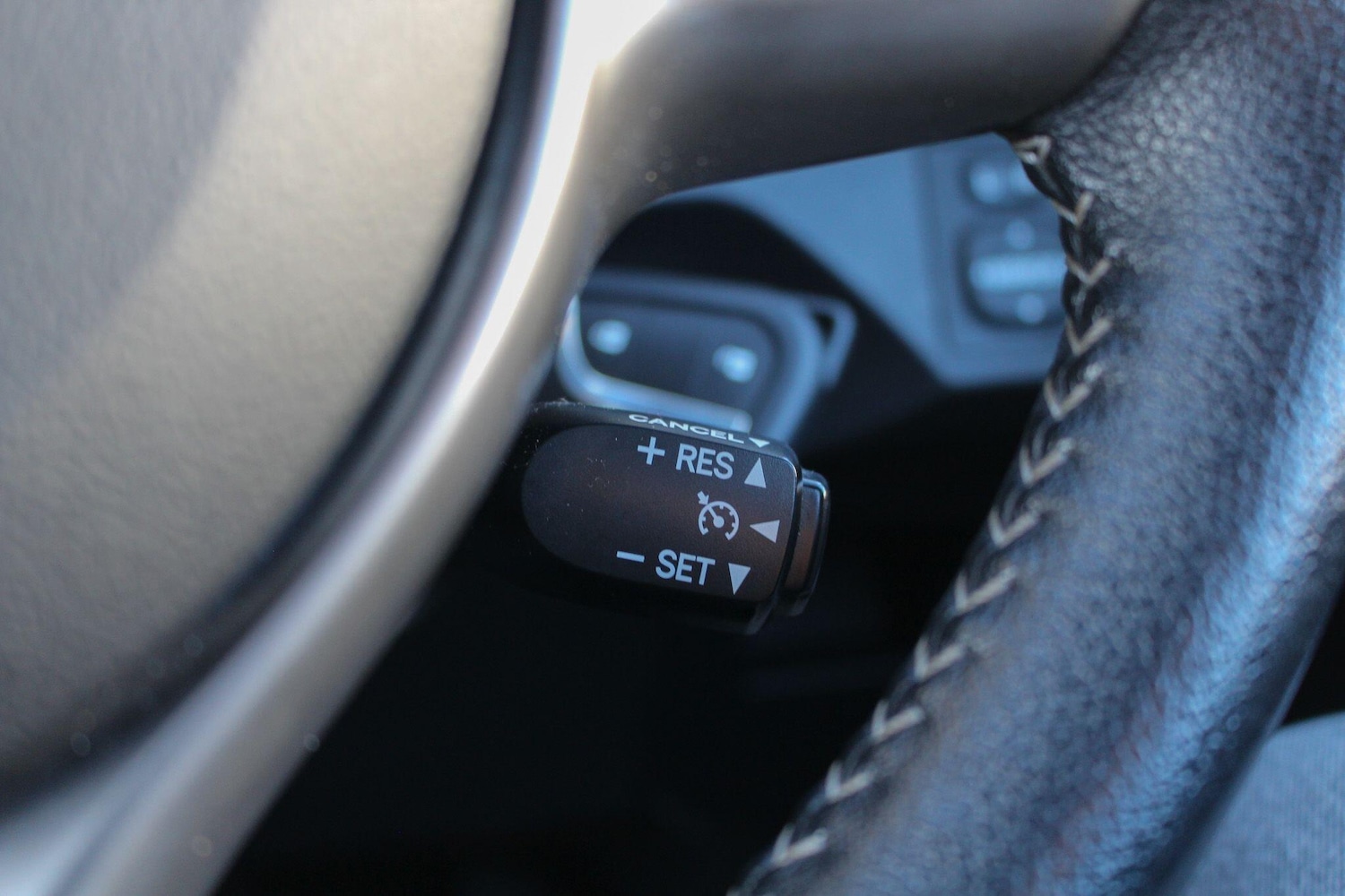 Used Toyota Yaris 2016 for sale - 77091159: Photo 33