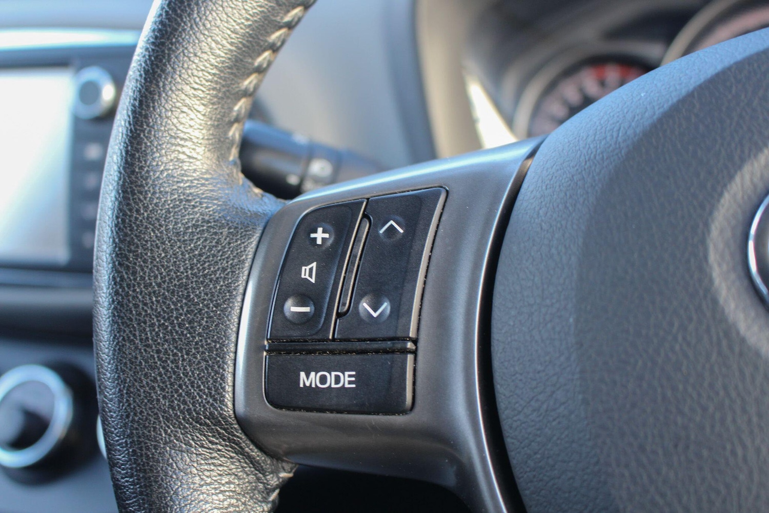 Used Toyota Yaris 2016 for sale - 77091159: Photo 36