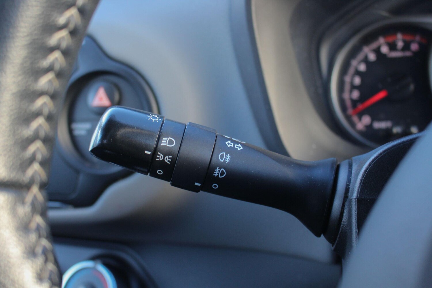 Used Toyota Yaris 2016 for sale - 77091159: Photo 37