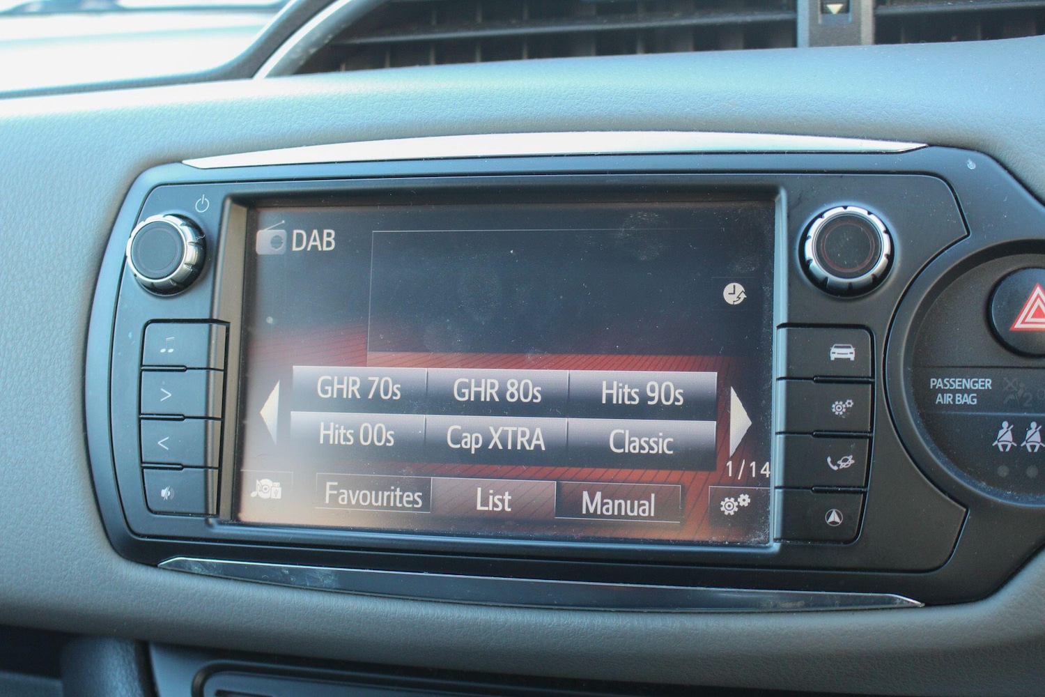 Used Toyota Yaris 2016 for sale - 77091159: Photo 42