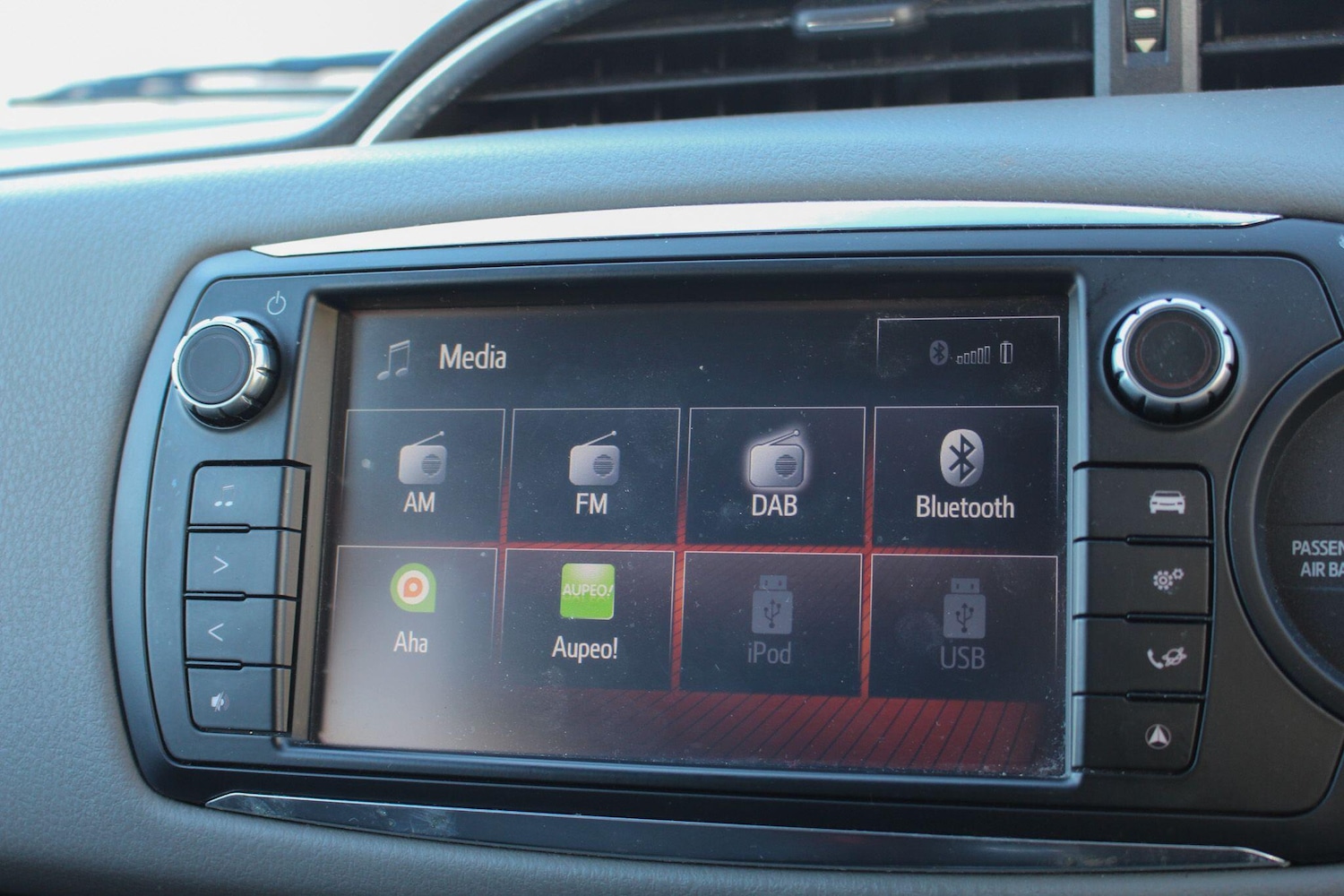 Used Toyota Yaris 2016 for sale - 77091159: Photo 45