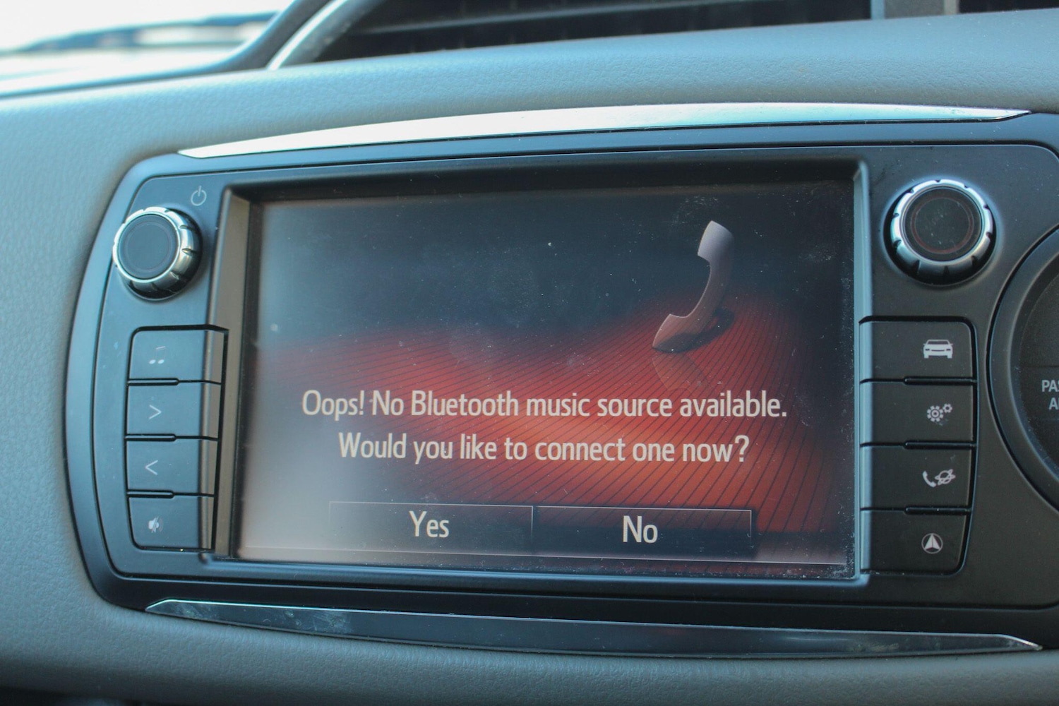 Used Toyota Yaris 2016 for sale - 77091159: Photo 48