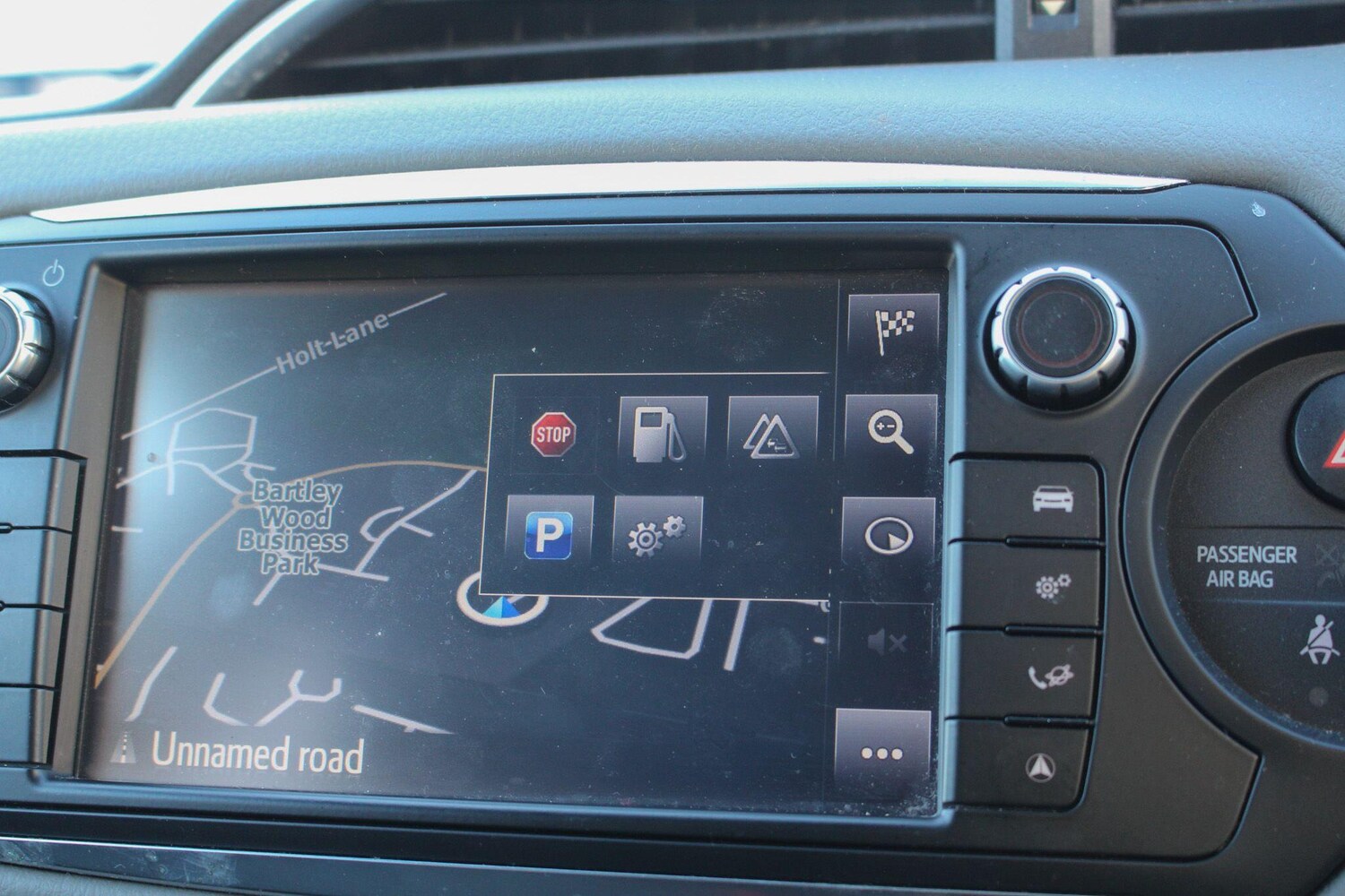 Used Toyota Yaris 2016 for sale - 77091159: Photo 52