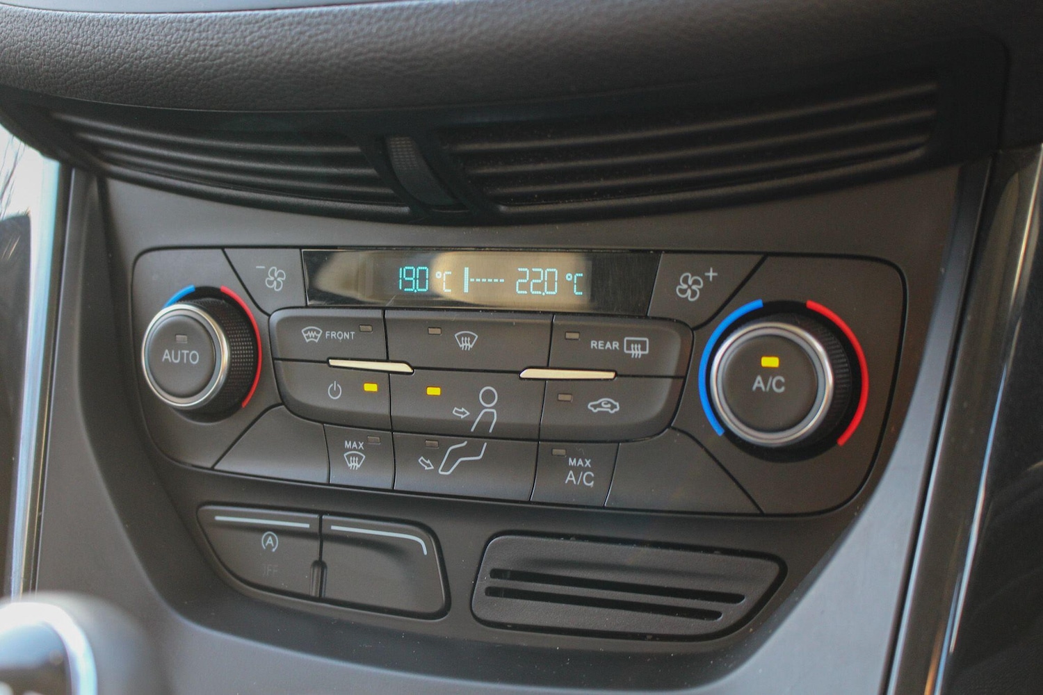 Used Ford Kuga 2019 for sale - 76952231: Photo 41