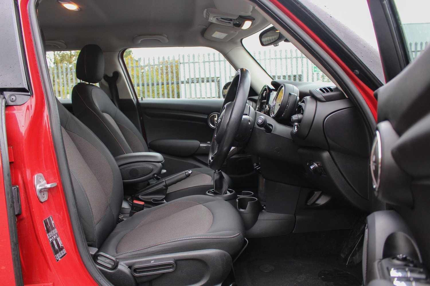 Used MINI Hatch 2017 for sale - 76633651: Photo 27