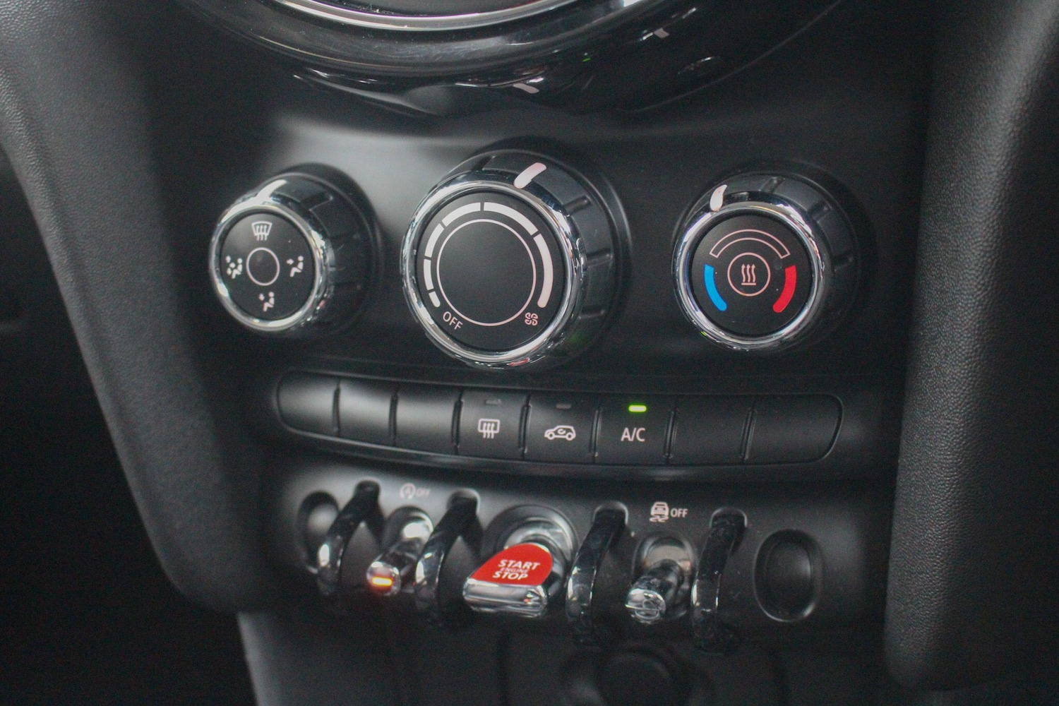 Used MINI Hatch 2017 for sale - 76633651: Photo 37