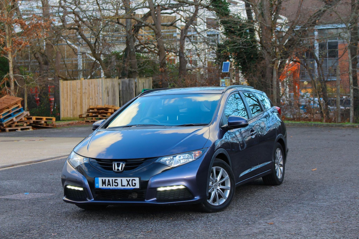 Used Honda Civic 2015 for sale - 77040191: Photo 2