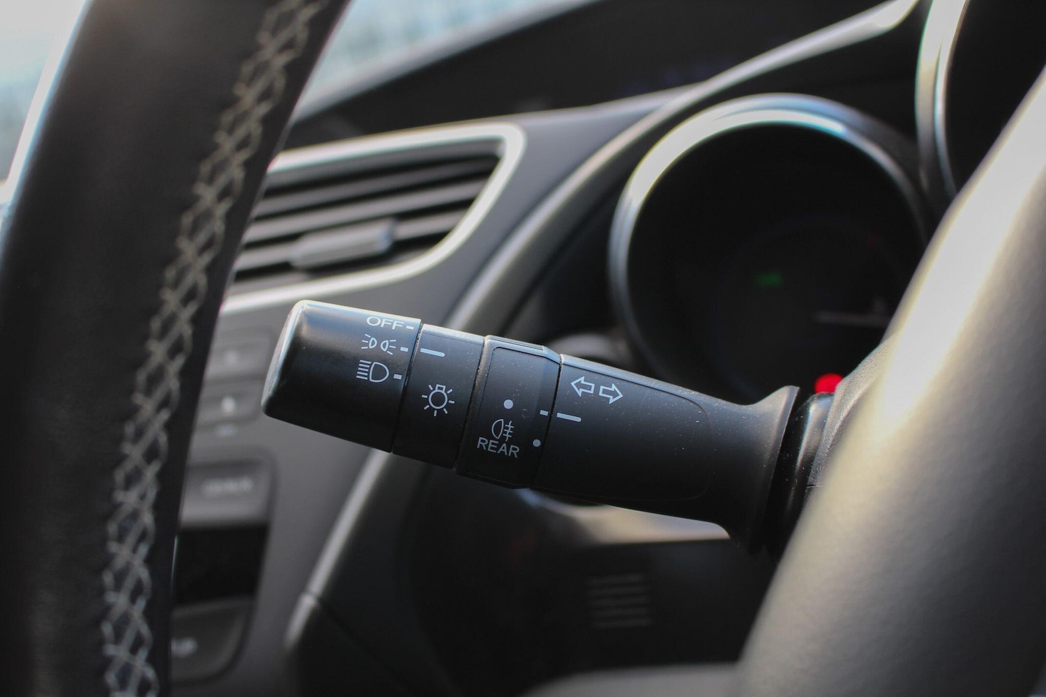 Used Honda Civic 2015 for sale - 77040191: Photo 32