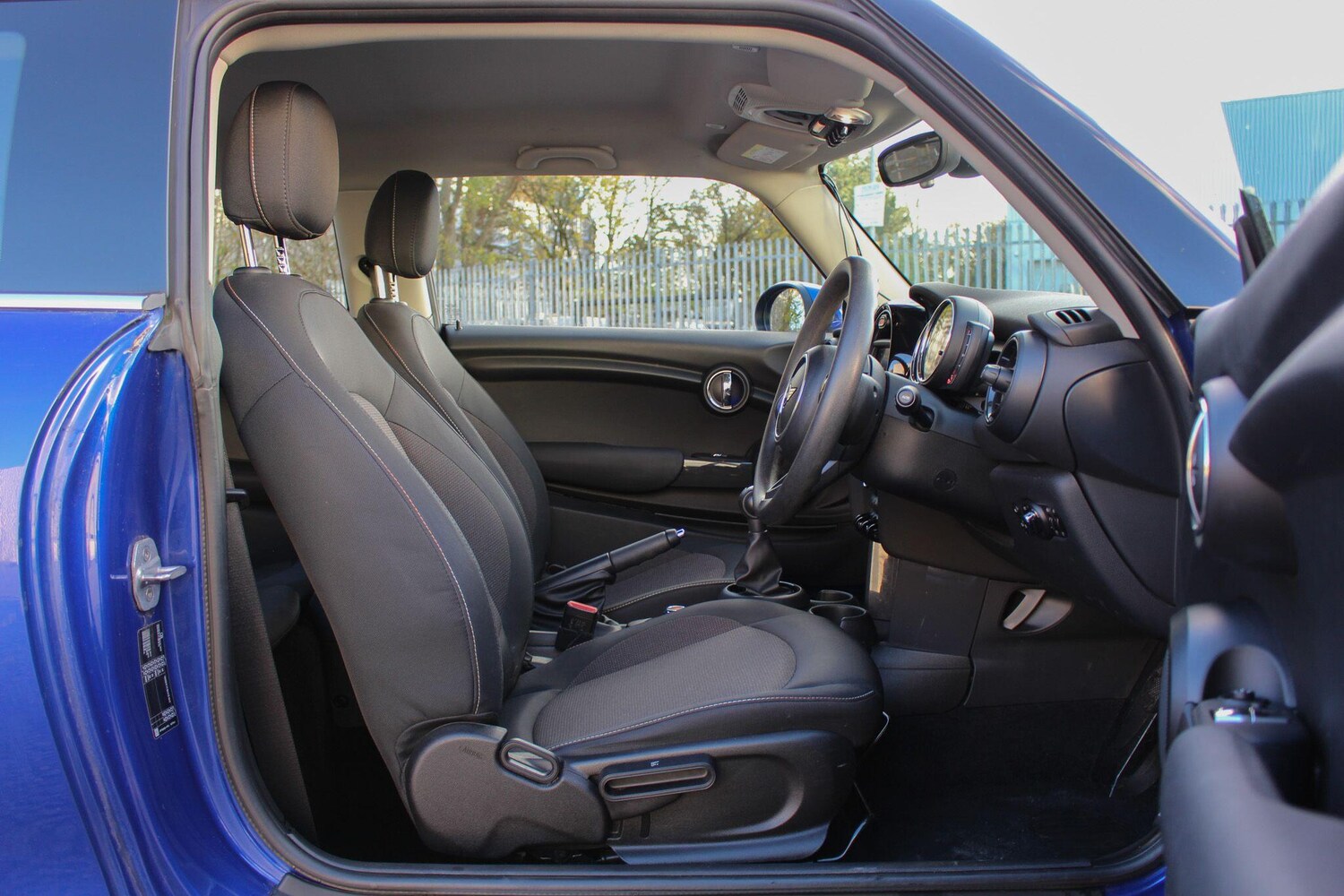 Used MINI Hatch 2019 for sale - 76759375: Photo 19