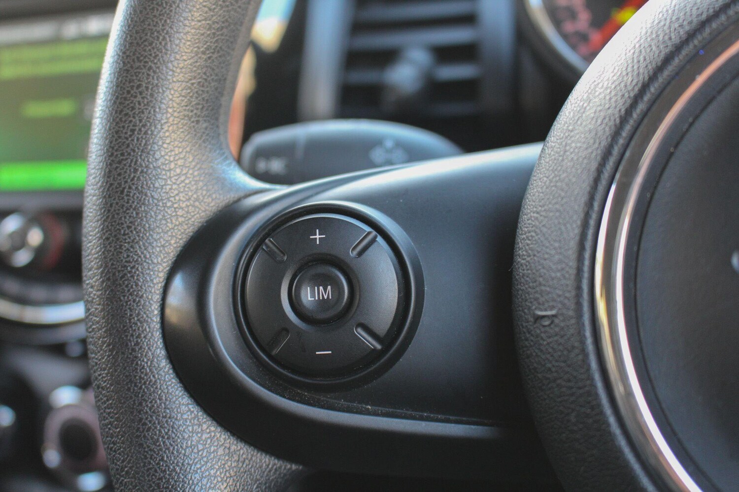 Used MINI Hatch 2019 for sale - 76759375: Photo 24