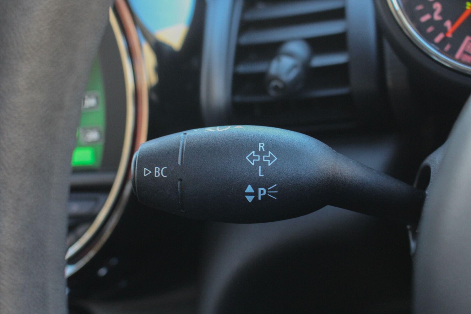 Used MINI Hatch 2019 for sale - 76759375: Photo 25