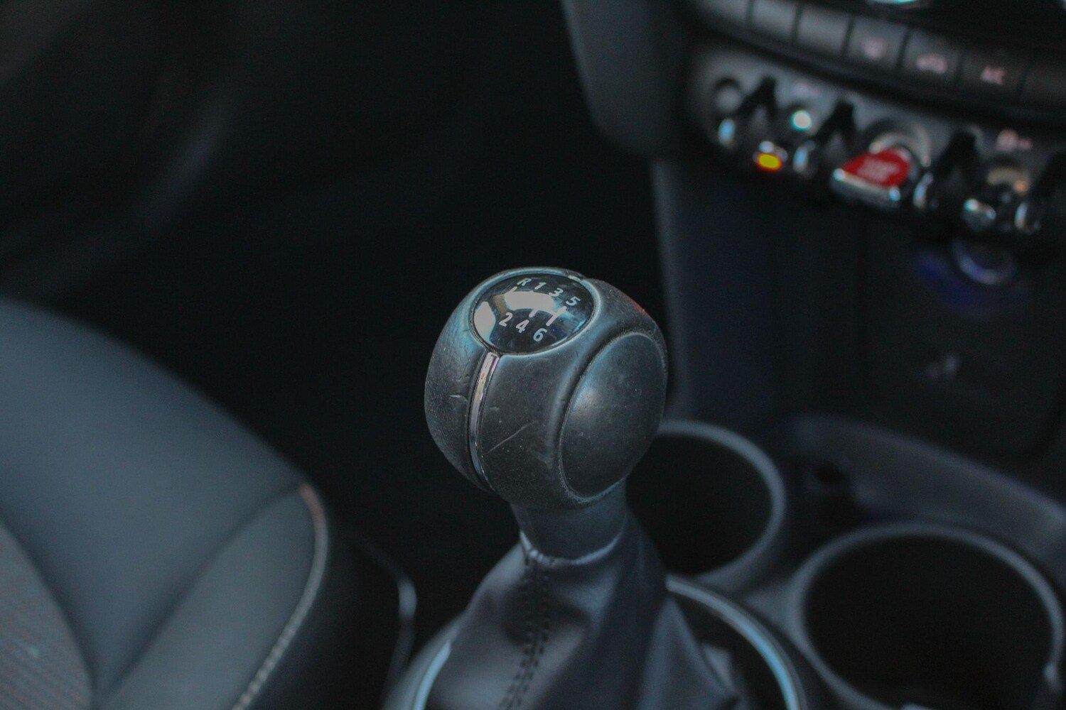 Used MINI Hatch 2019 for sale - 76759375: Photo 28