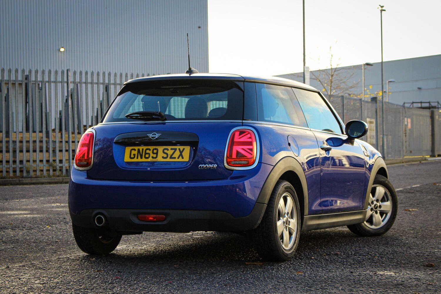 Used MINI Hatch 2019 for sale - 76759375: Photo 3