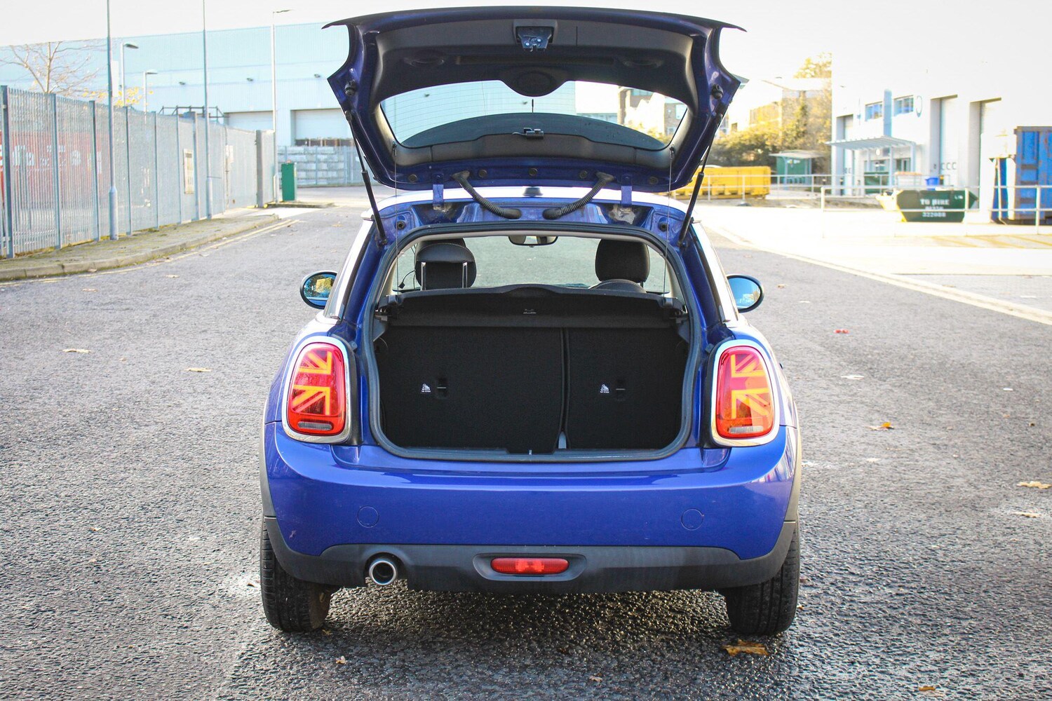 Used MINI Hatch 2019 for sale - 76759375: Photo 7