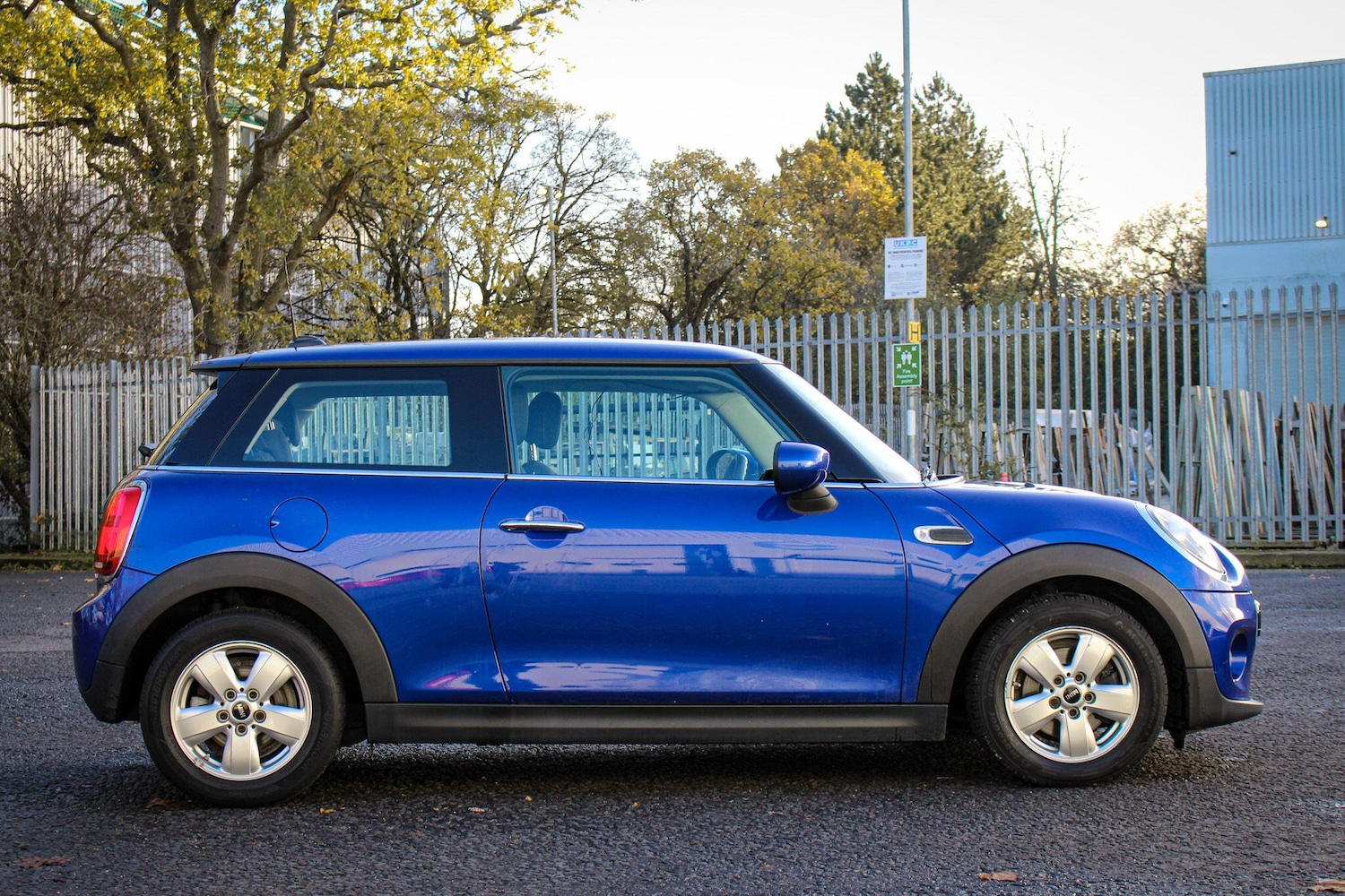 Used MINI Hatch 2019 for sale - 76759375: Photo 8