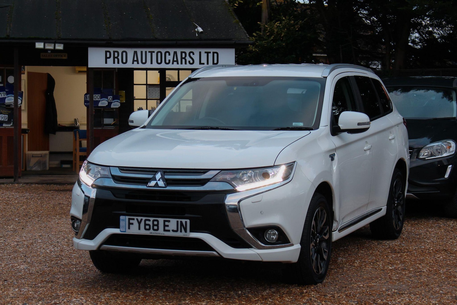 Used Mitsubishi Outlander 2018 for sale - 76336100: Photo 21