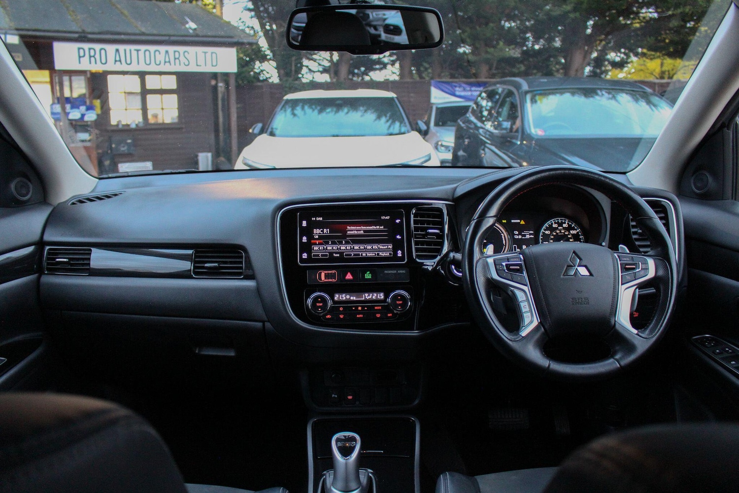 Used Mitsubishi Outlander 2018 for sale - 76336100: Photo 25
