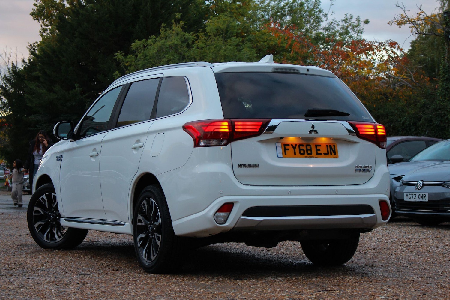 Used Mitsubishi Outlander 2018 for sale - 76336100: Photo 3
