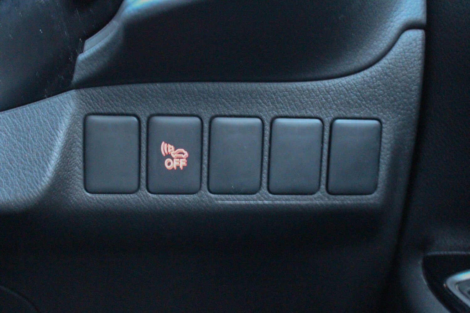Used Mitsubishi Outlander 2018 for sale - 76336100: Photo 30