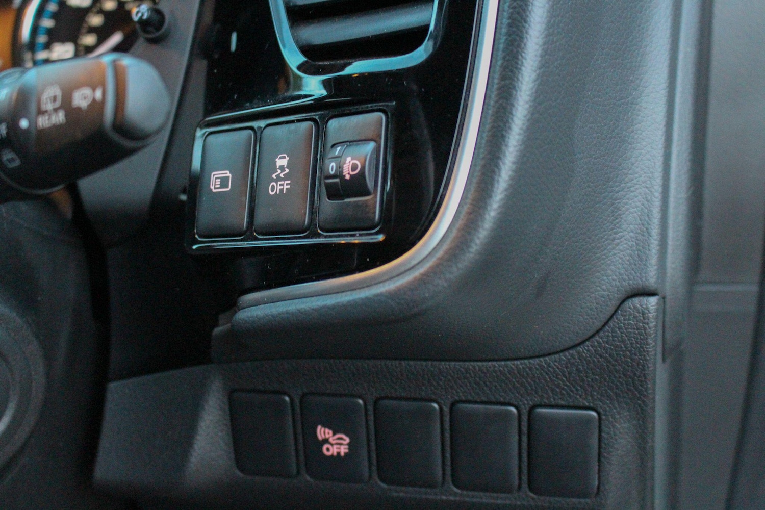 Used Mitsubishi Outlander 2018 for sale - 76336100: Photo 31