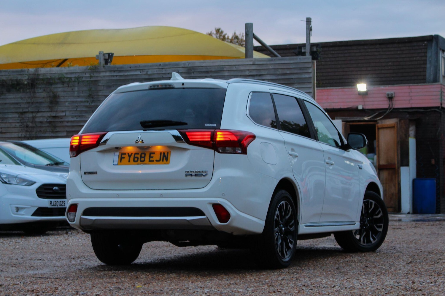 Used Mitsubishi Outlander 2018 for sale - 76336100: Photo 4