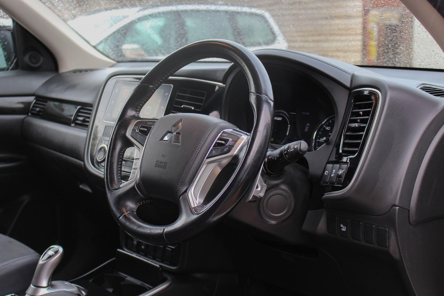 Used Mitsubishi Outlander 2018 for sale - 76336100: Photo 53